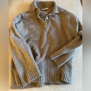 Abercrombie & Fitch Tan Knit Sweater